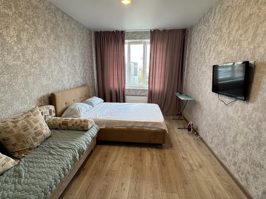 Отличная квартира в новом доме близко к центру города