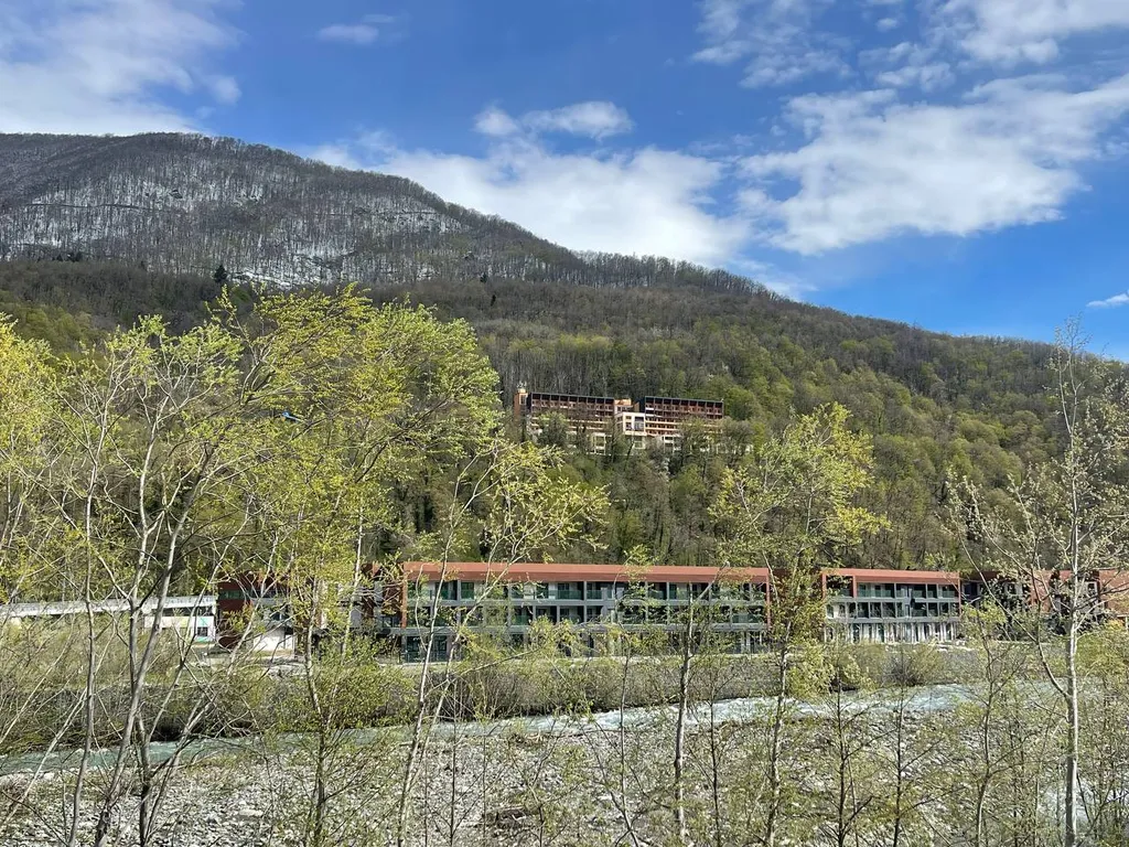 Апартамент райдера с видом на горы