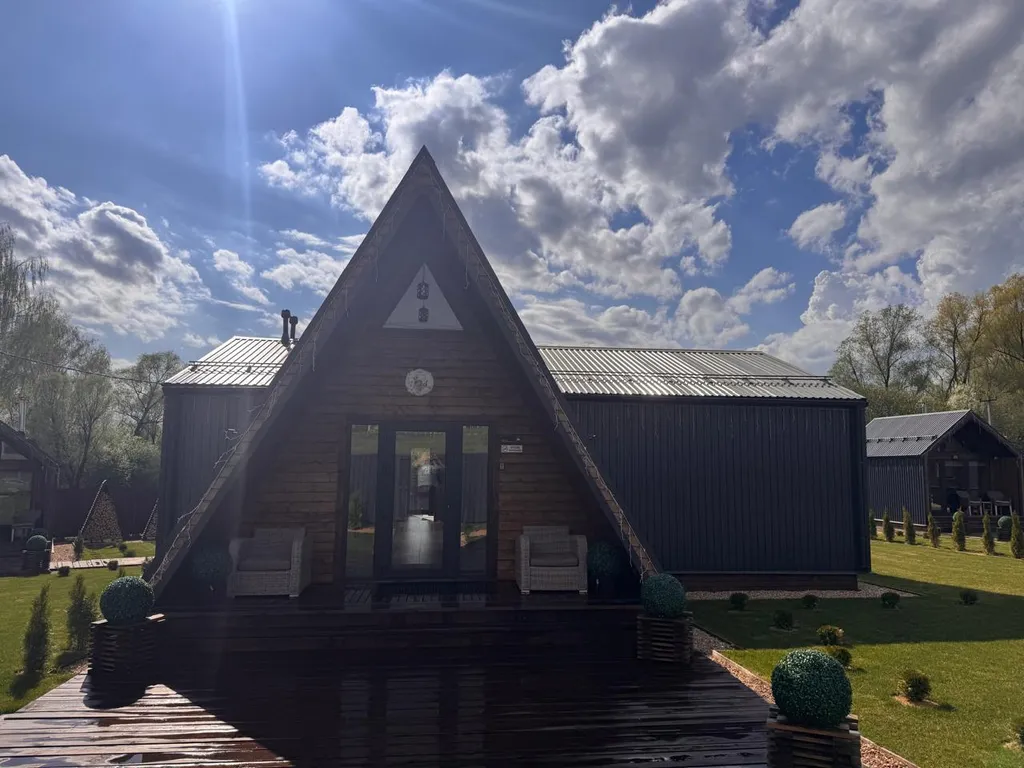 Частный дом с баней на дровах