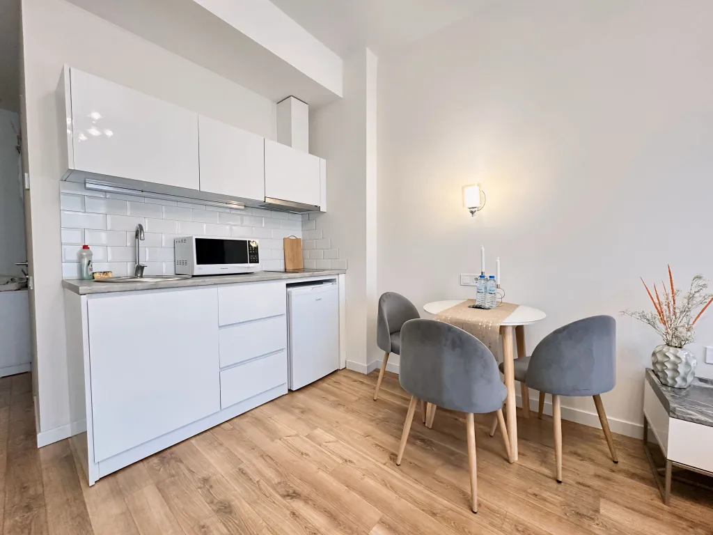 Квартира Романтичная студия, бассейн и парковка, white sails — Батуми