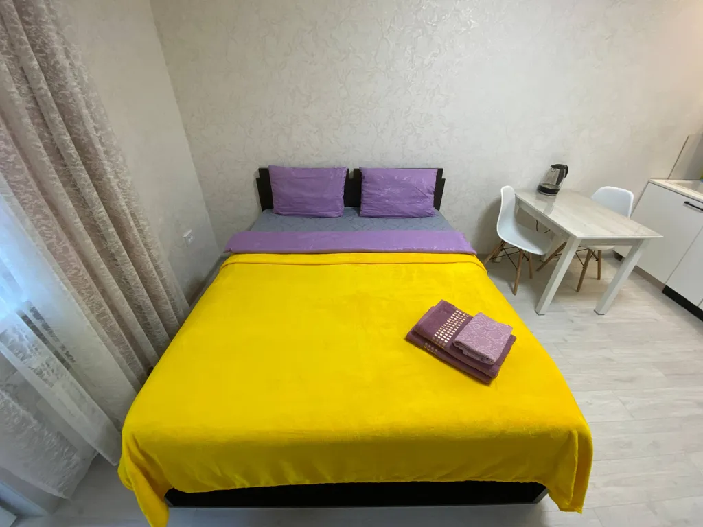 Студия у Сити-Молла с видом на горы