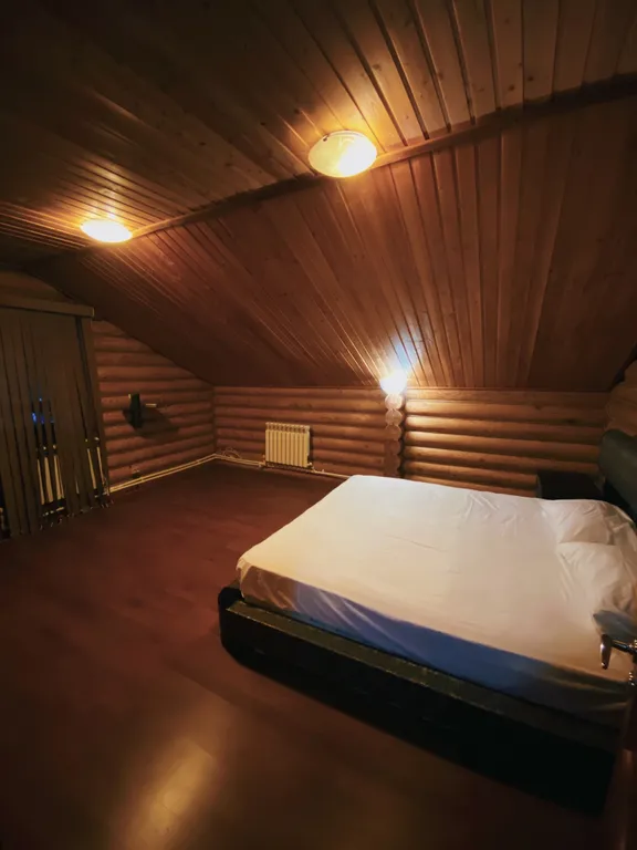 Коттедж в сосновом бору на берегу реки