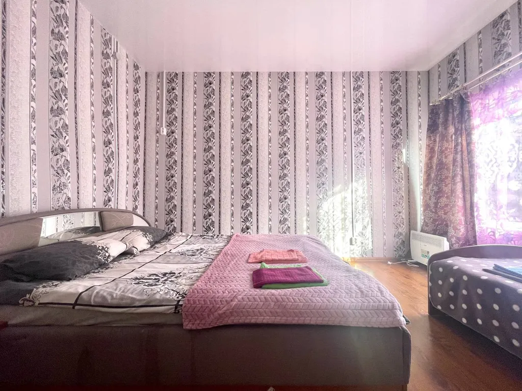 Квартира с кухней-гостиной  и отдельной спальней