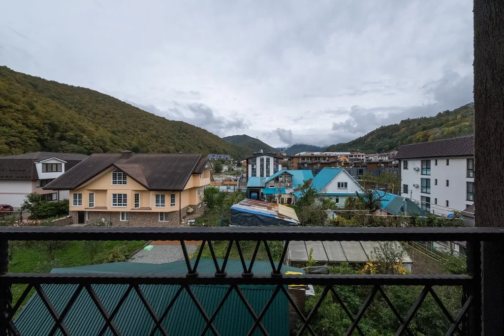 Квартира с террасой и шикарным видом на горы