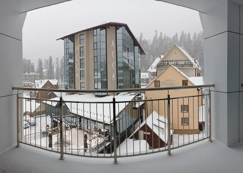 Просторная красивая студия 48м2 с шикарным видом, 400м от подьемника