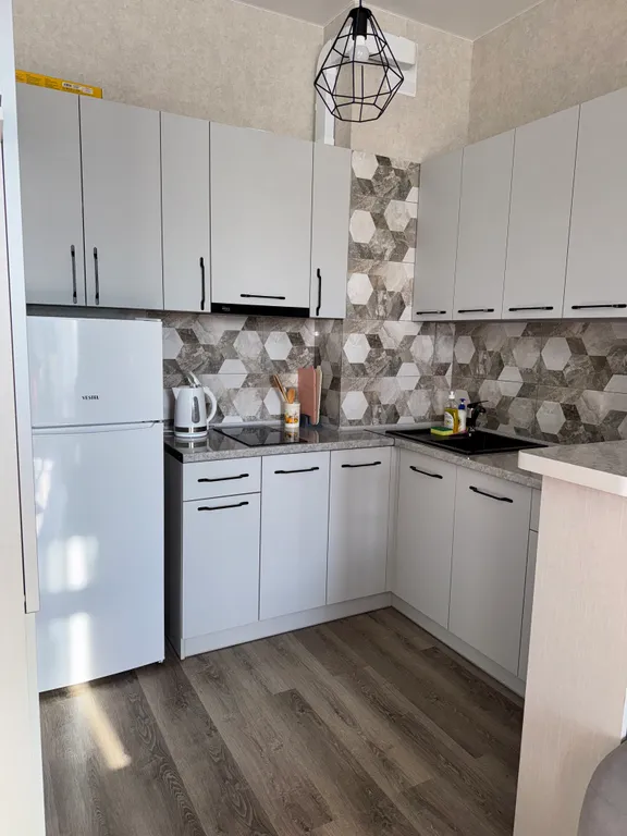 Апартаменты на первой линии с видом на море и горы