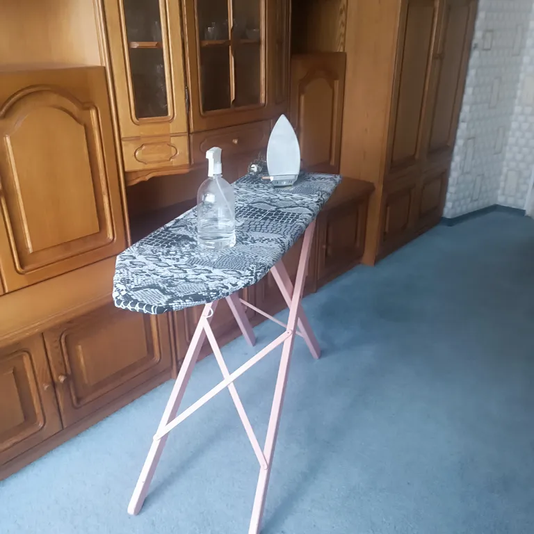 Уютная 2 х. комнатная квартира в центре города.