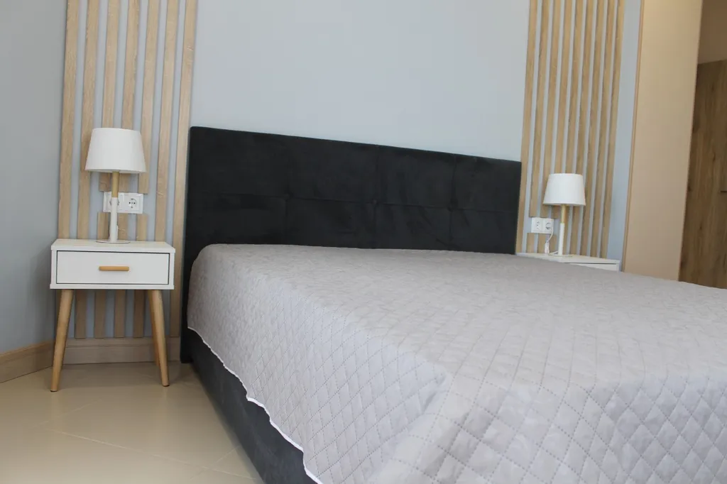 Шикарный двухуровневый апартамент с видом на море и горы