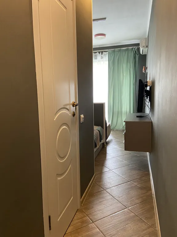 Квартира Квартира Уютная студия с балконом, с бассейном, 5 минут до моря, 5 минут до жд — Адлер