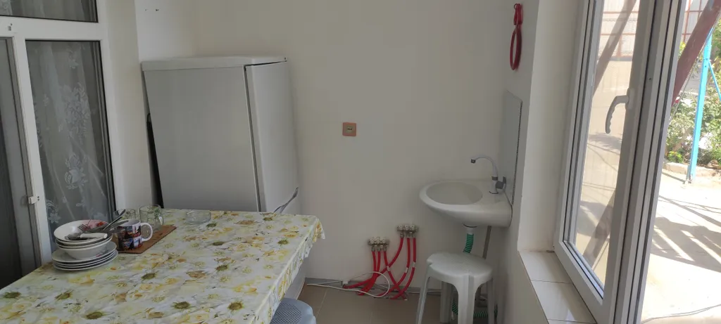 4-х местный номер № 8 этаж 1 до моря 400 метров