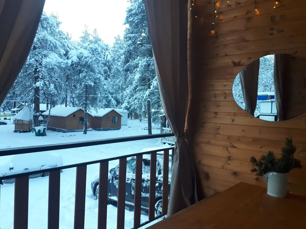 Коттедж Домик-усадьба с панорамным видом на лес и горы — Архыз