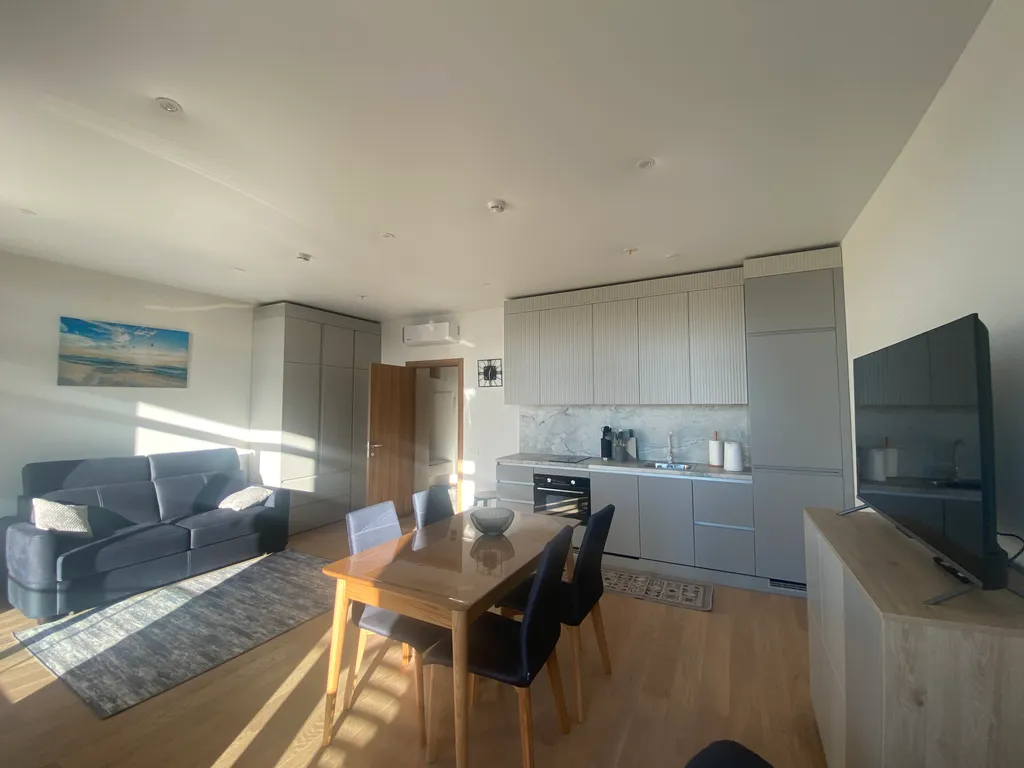 Видовой апартамент-студия на заливе