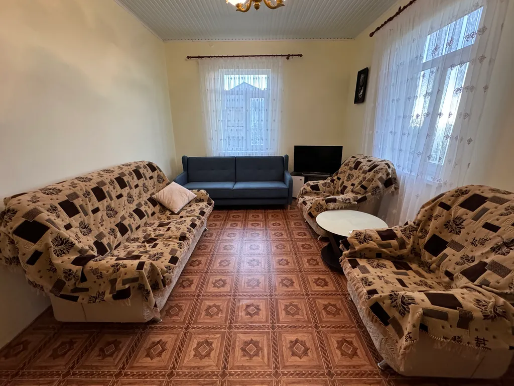 Тихий, уютный и благоустроенный домик Arev