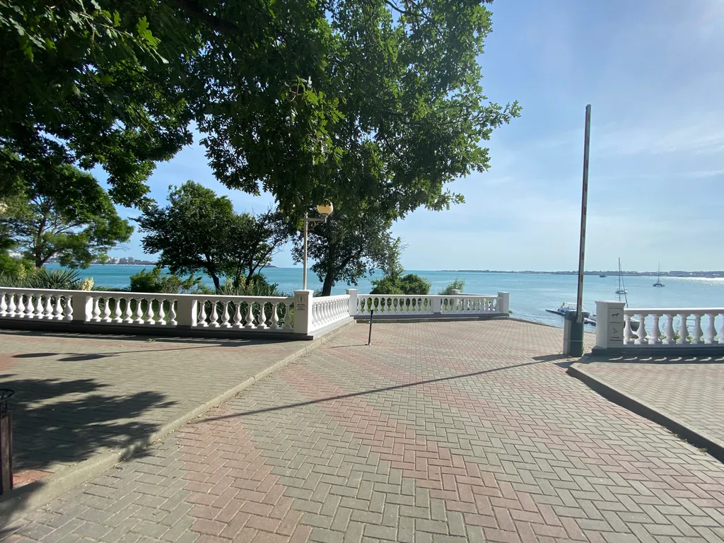 Коттедж Дом у моря Лотос — Геленджик