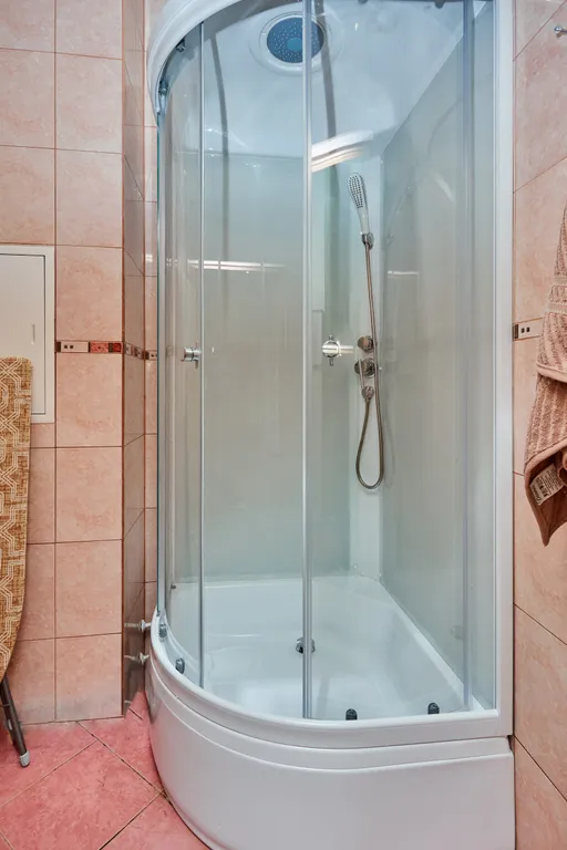 Спальное место в общем 4-х местном номере для ЖЕНЩИН