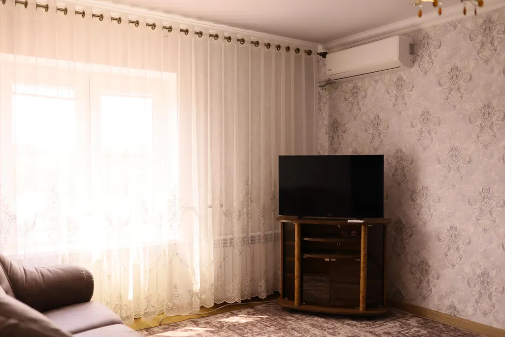 Уютная трёхкомнатная квартира на 2 этаже частного дома