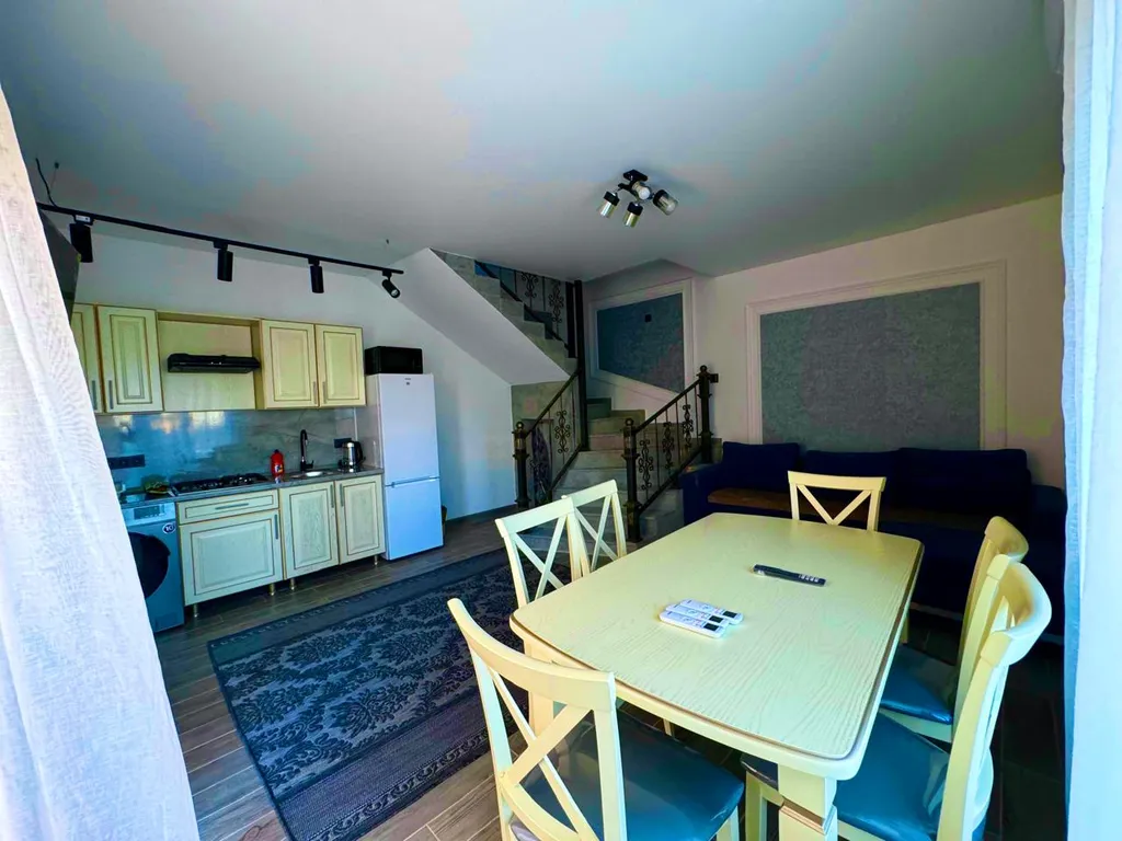 Уютный дом на берегу моря