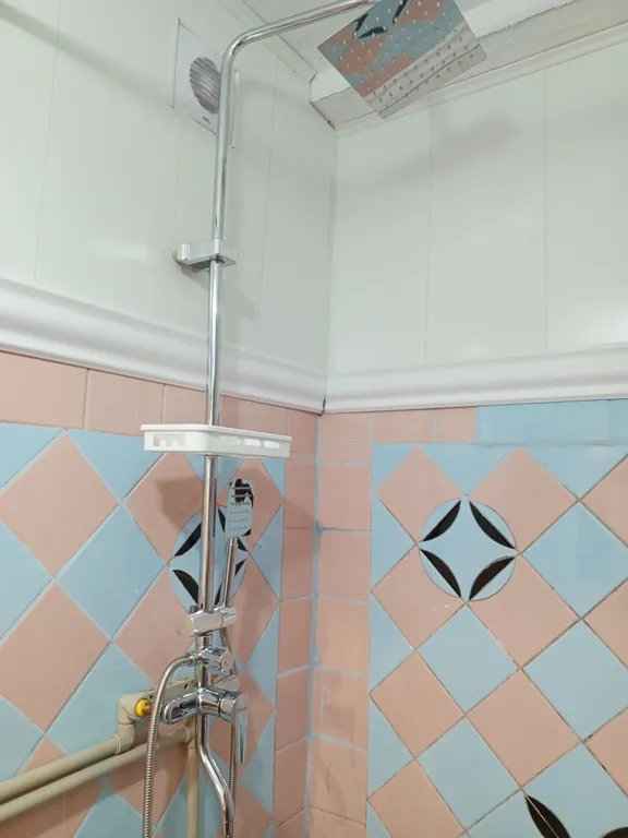 Квартира Отдельная комната с удобствами и двориком в центре — Сухум