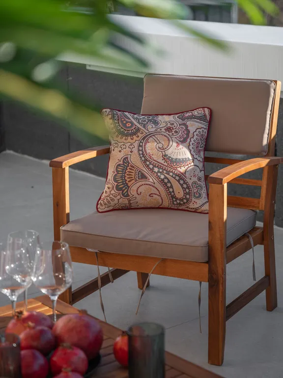 Уютный коттедж "Гранат" с бассейном и мангальной зоной