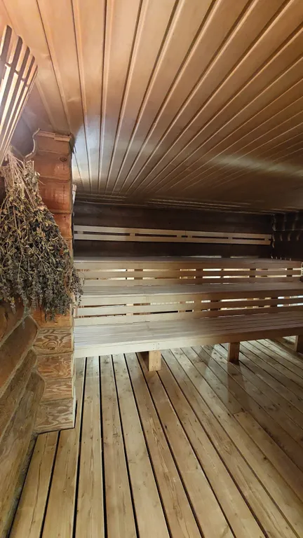 Уютный дом с баней рядом с рекой и лесом