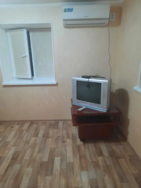 Небольшой дом для летнего отдыха