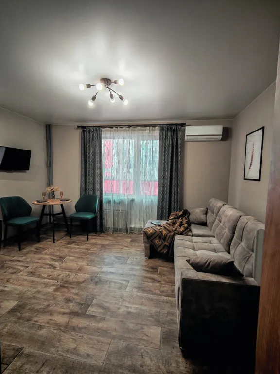 Уютная, чистая, стильная квартира рядом с вокзалом и аэропортом, центром