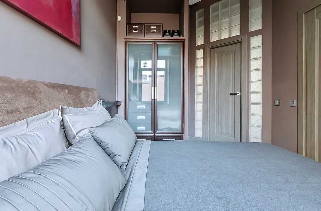 Дизайнepcкие апартаменты с великолепным видом нa Фонтaнку