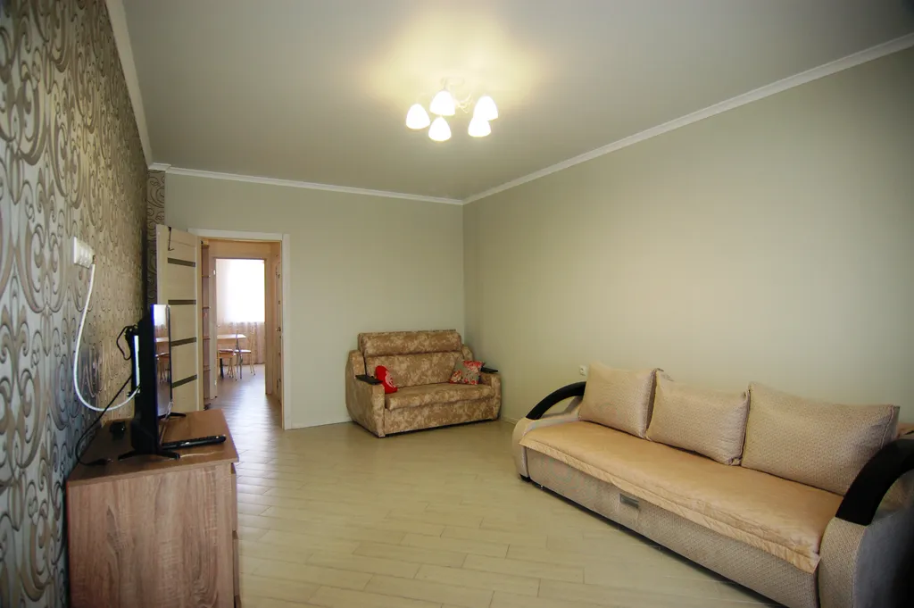 Бюджетная квартира в ЖК Легенда, 10 минут от моря