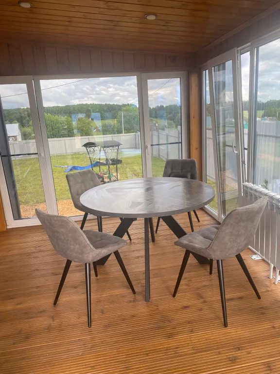 Новый уютный дом в тихом месте