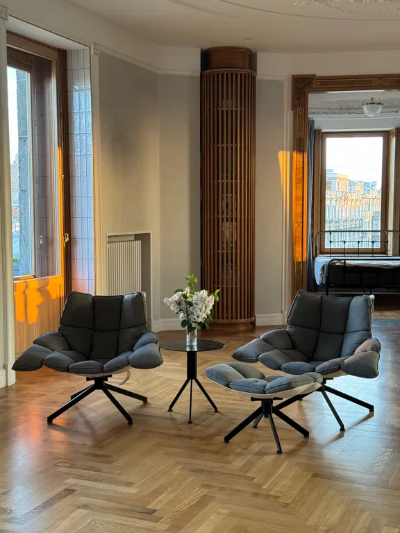 Угловая квартира под башней на пяти углах