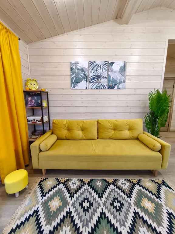 Дом шале с горячей купелью на террасе