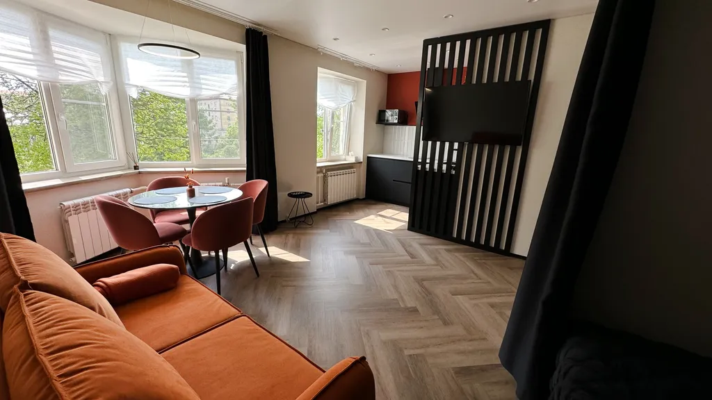 Уютная квартира с дизайнерским новым ремонтом в центе города