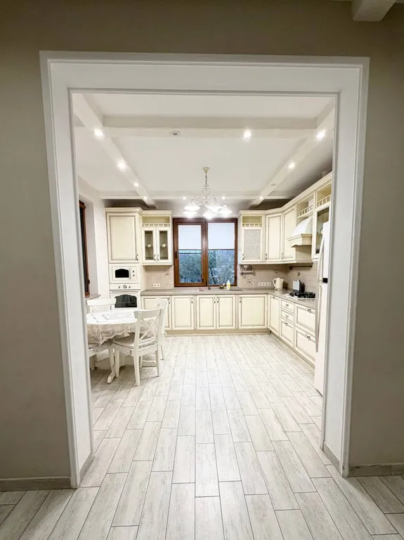 Просторный уютный коттедж с сауной и удобной транспортной развязкой