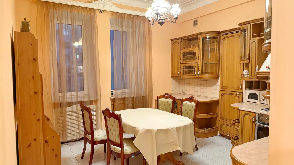 Квартира 4-х комнатная квартира в центре Москвы на Маяковской — Москва