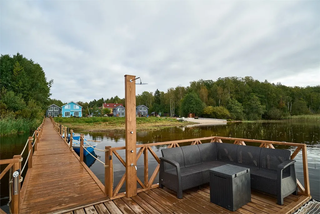 Коттедж с террасой и уличным джакузи