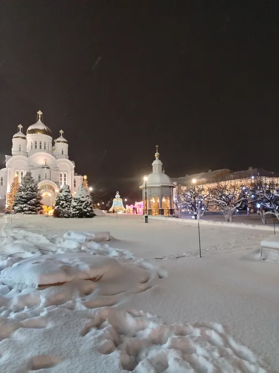 Гостевой дом Панорама на набережной реки Вичкинза с видом на Храм