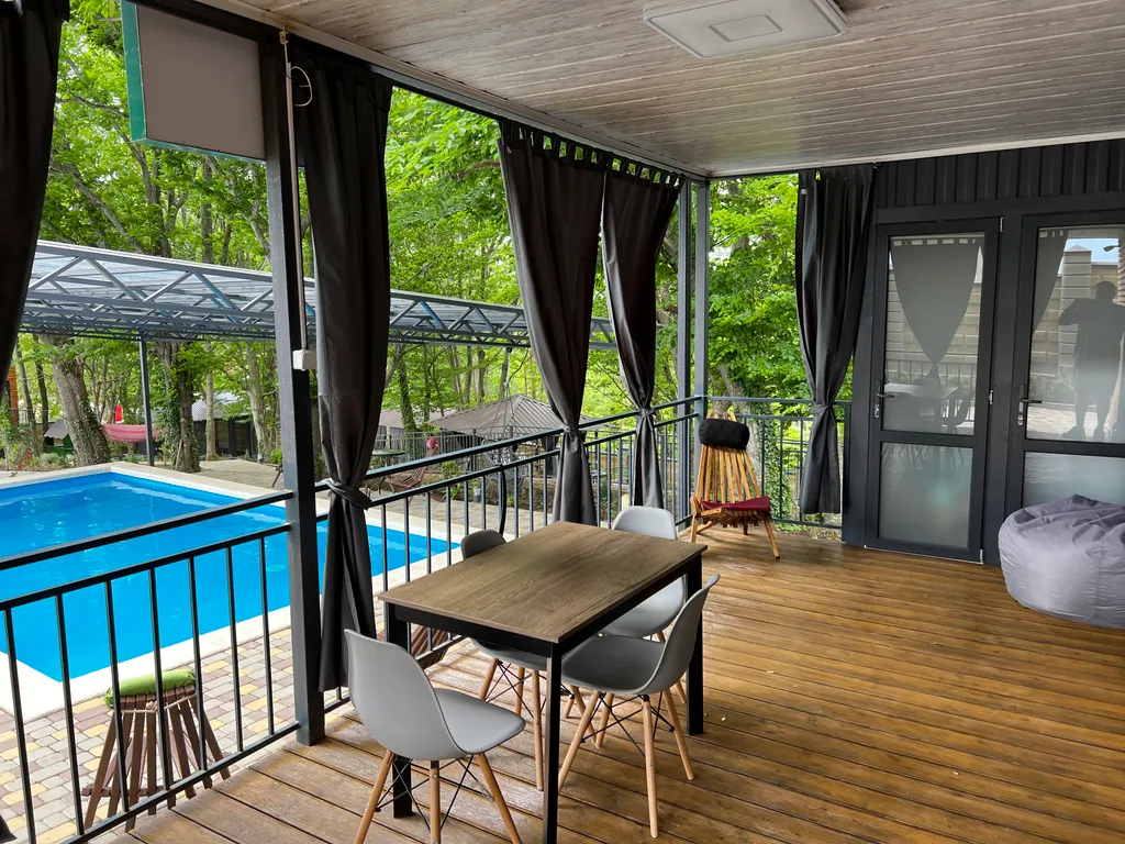 Коттедж Домик в лесу с большой верандой — аренда посуточно в Джубга