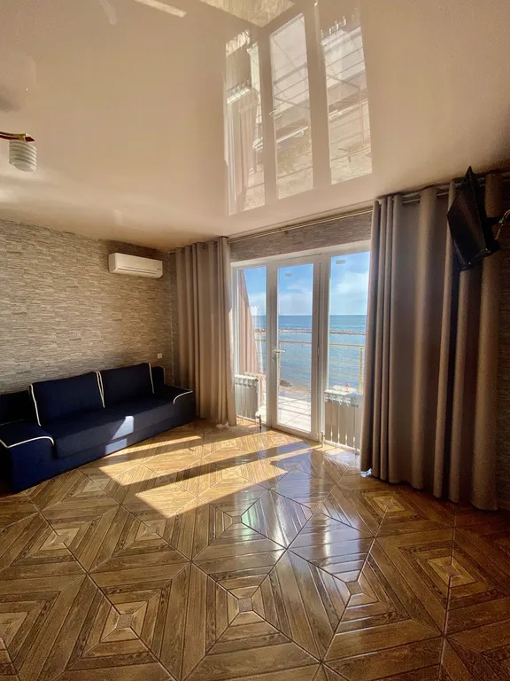 Четырехместный люкс с потрясающим видом на море