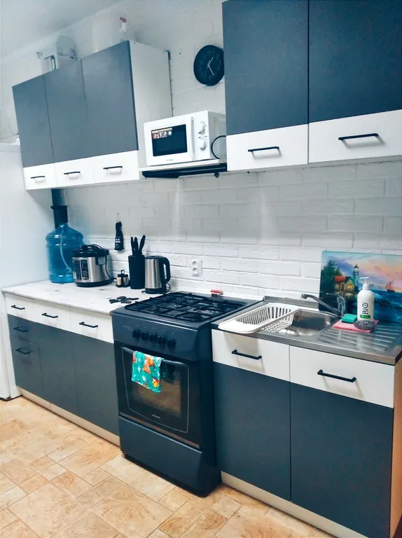 Коттедж Двухэтажный домик с парковкой — Евпатория