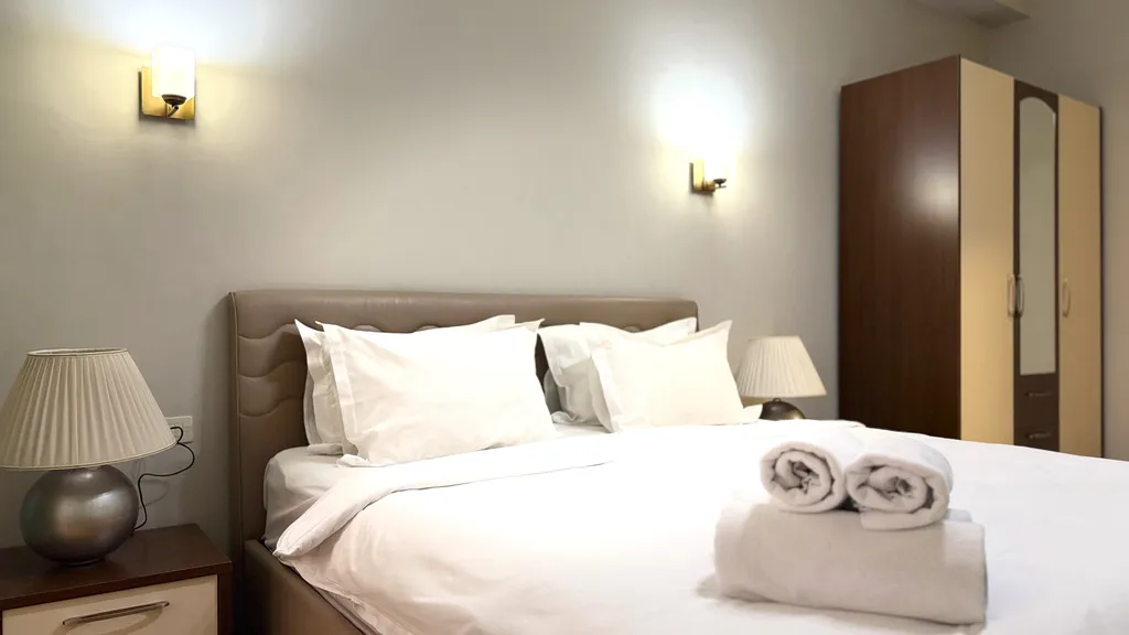 Улучшенные апартаменты с 1 спальней и  балконом в центре города