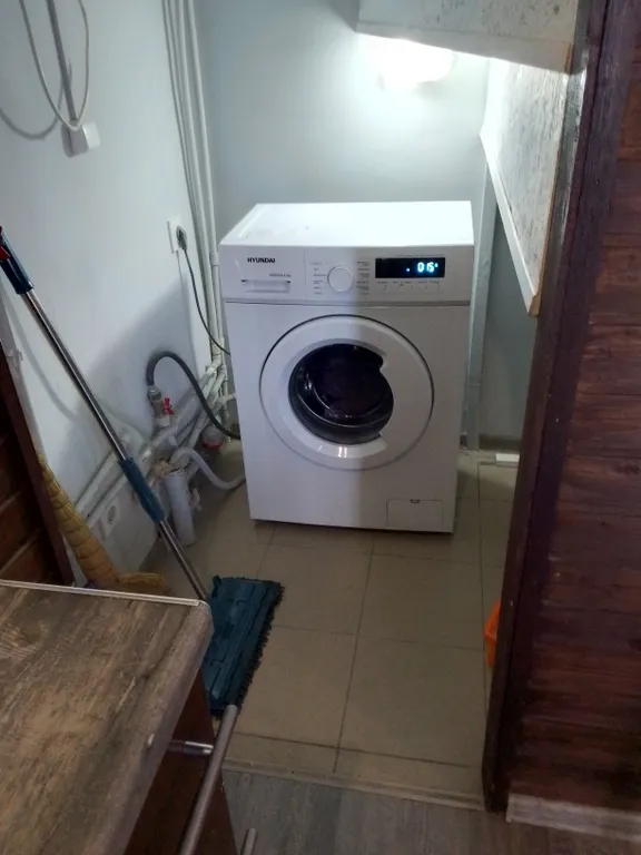 Часть дома с двором и мангалом