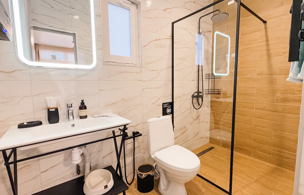 Коттедж House с террасой и видом на лес — Архыз