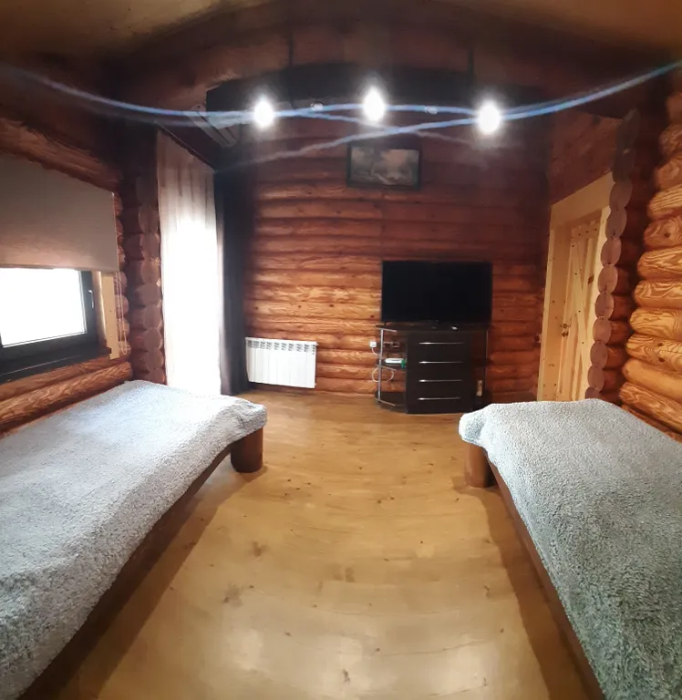 Сруб у моря