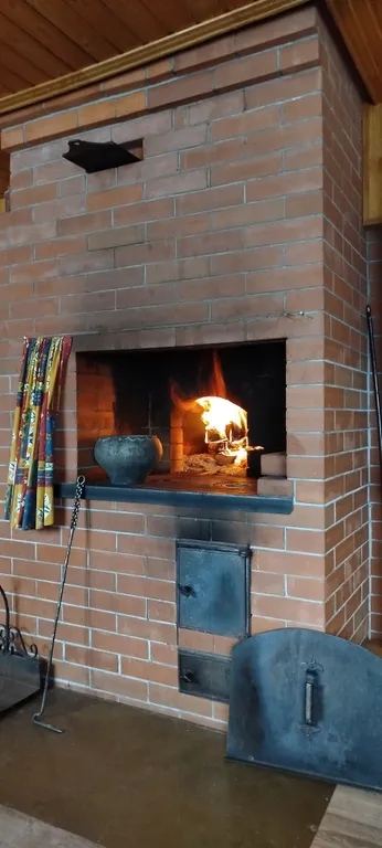 Уютный деревянный дом с мансардой и русской печкой