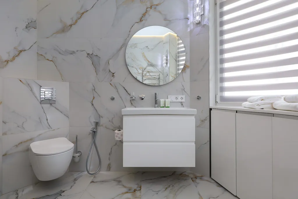 Уютная двухкомнатная квартира с дизайнерским ремонтом возле моря