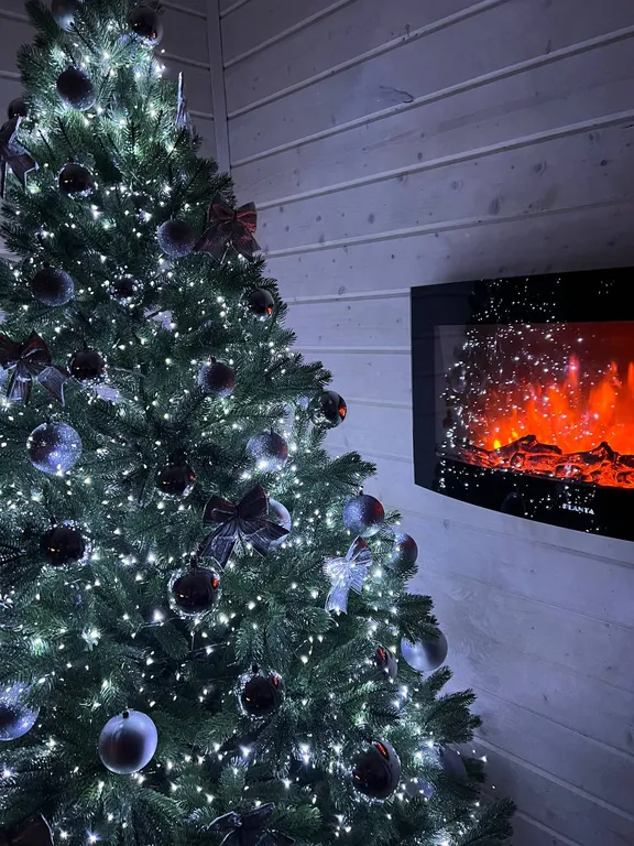 Коттедж Домик в лесу с камином и банным чаном — Москва