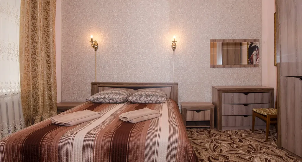 Дом в центре с отдельным двором