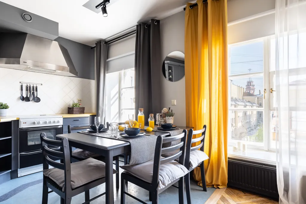 Квартира Двухуровневые апартаменты Little Italy с видом на собор — Санкт-Петербург