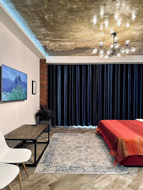 Дизайнерский апартамент в центре города