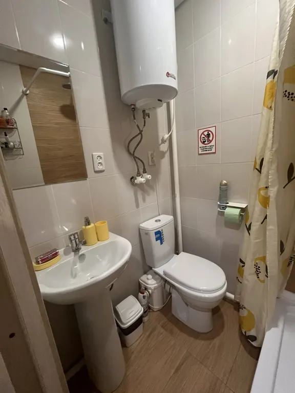 Студия в центре города с кондиционером